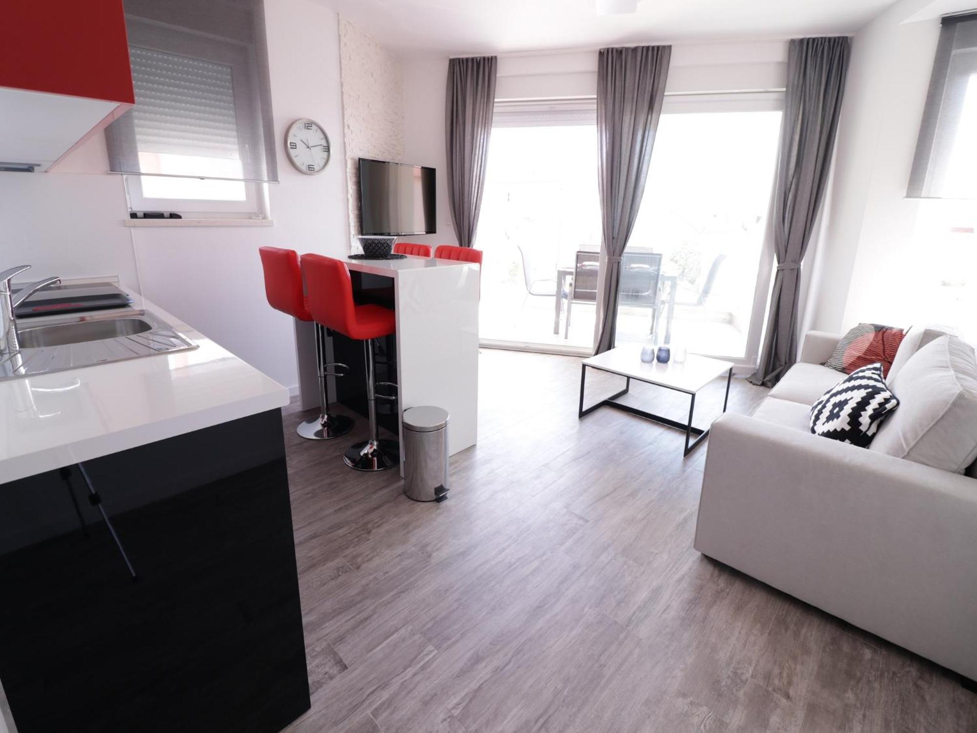 Apartments & Rooms Danivan Pool Villas B Novalja Ruang foto
